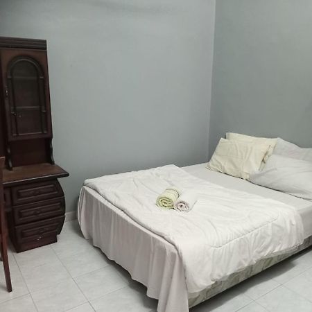Ria Homestay & Kolam Alor Setar Esterno foto
