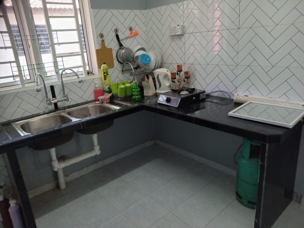 Ria Homestay & Kolam Alor Setar Esterno foto